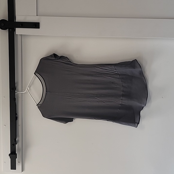 Gray sleeveless - Picture 2 of 2